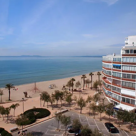 Miramar 38c Apartment Roses